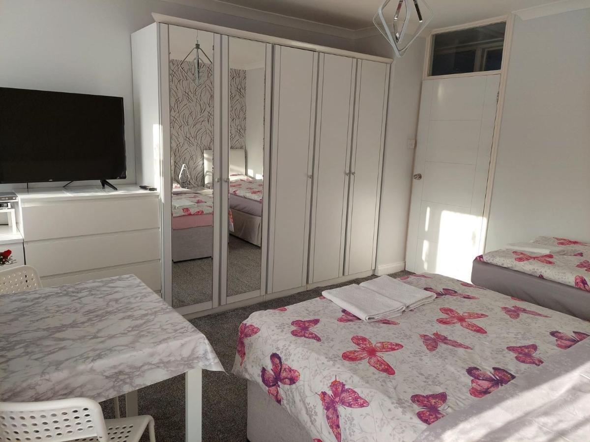 סאות'המפטון Home Accommodation מראה חיצוני תמונה